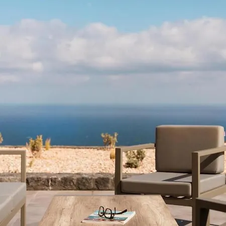 Exquisite Santorini | 1 Bedroom | Kurosaki | Breathtaking Sea Views And Outdoor Heated Pool | Imerovigli