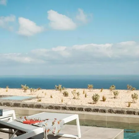 Βίλα Exquisite Santorini | 1 Bedroom | Kurosaki | Breathtaking Sea Views And Outdoor Heated Pool | Imerovigli